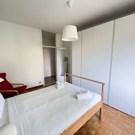 Monte Cristallo - Isola And Station * 米兰